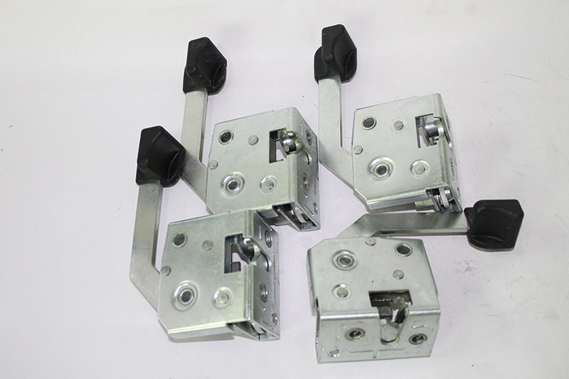 PC56-7驾驶室内锁